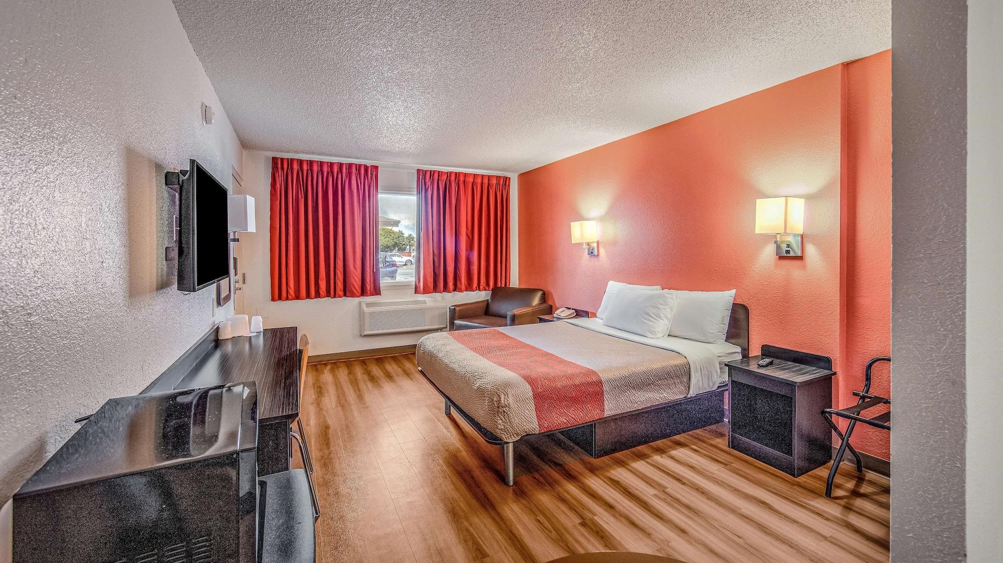 Motel 6-Eureka, Ca Redwood Coast Bagian luar foto