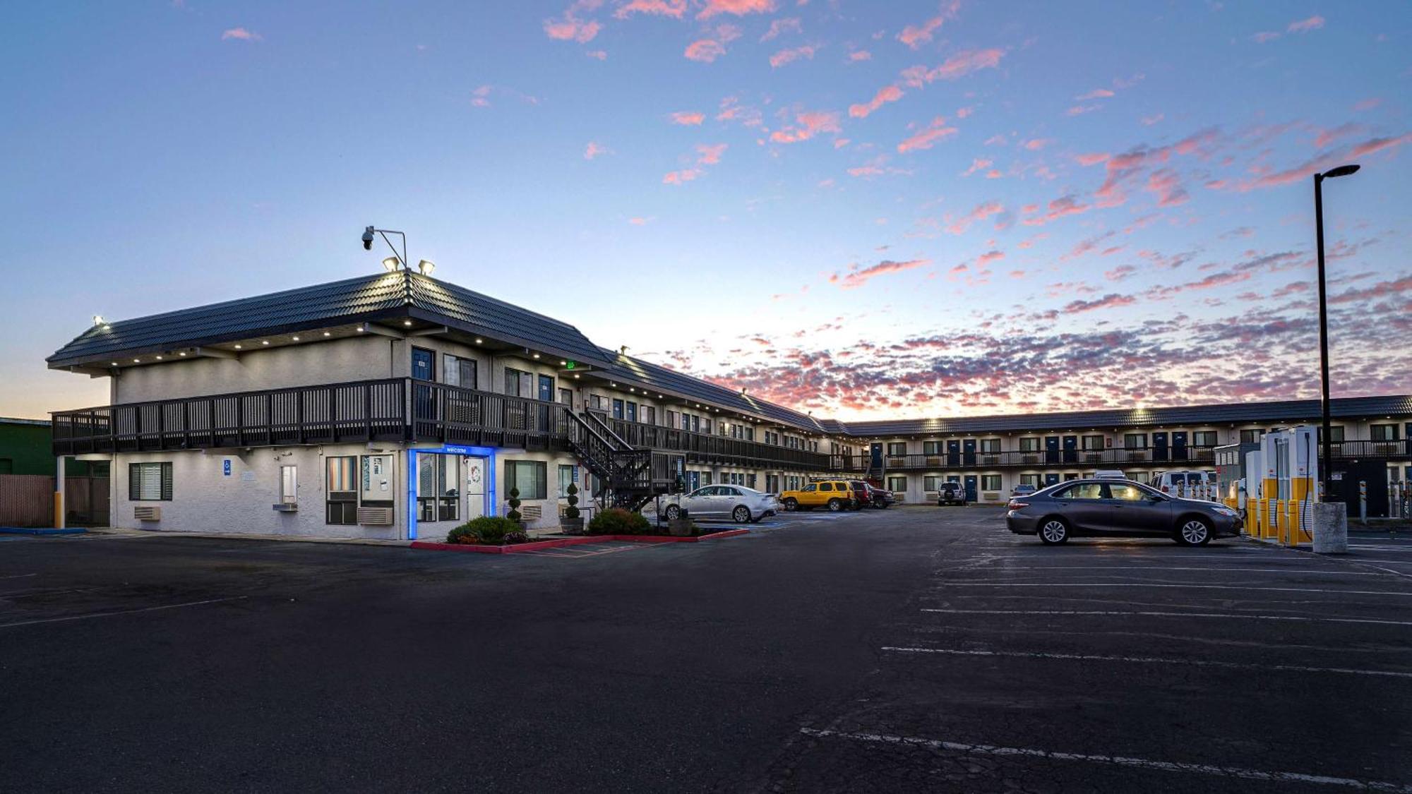Motel 6-Eureka, Ca Redwood Coast Bagian luar foto