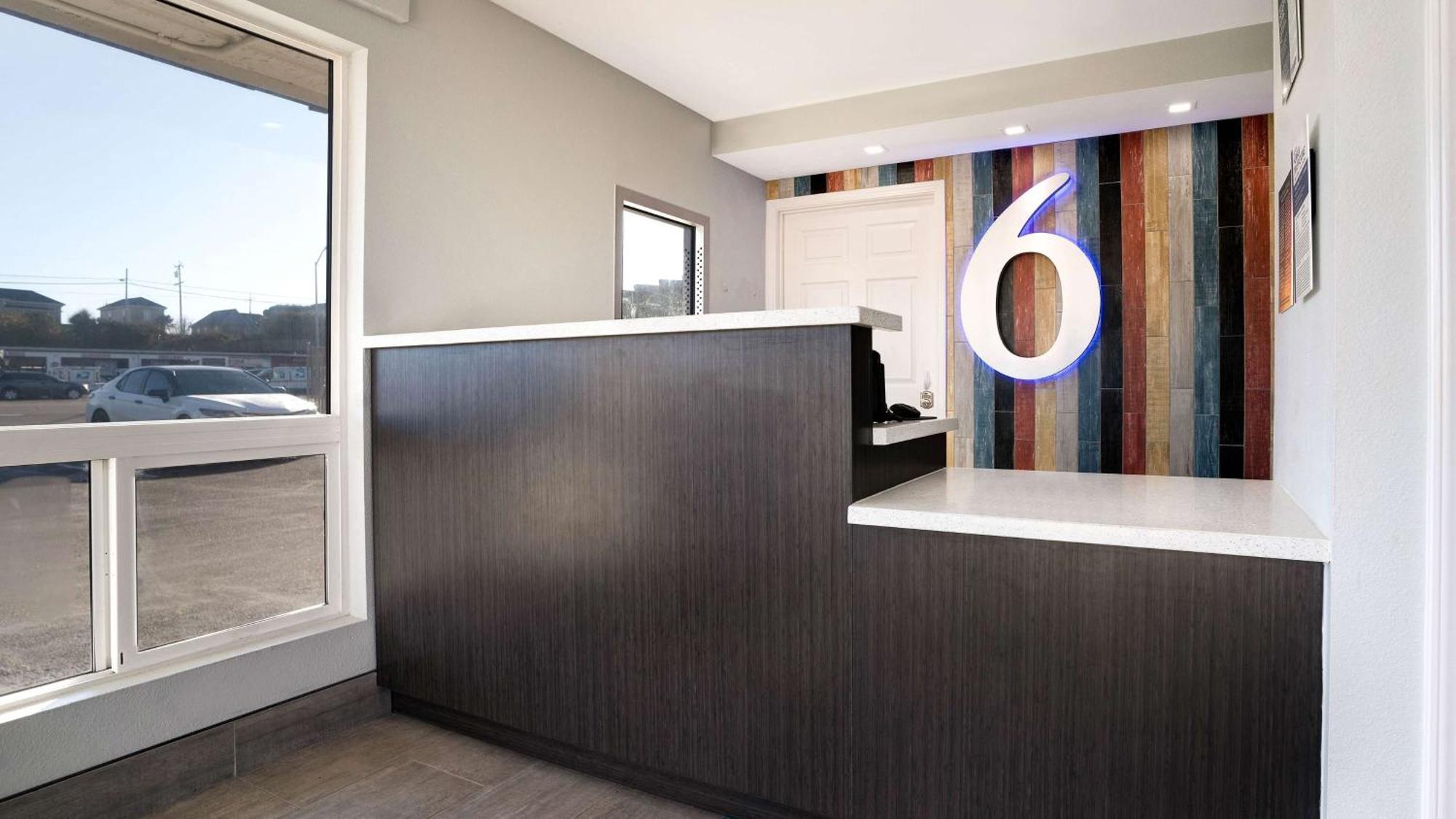 Motel 6-Eureka, Ca Redwood Coast Bagian luar foto